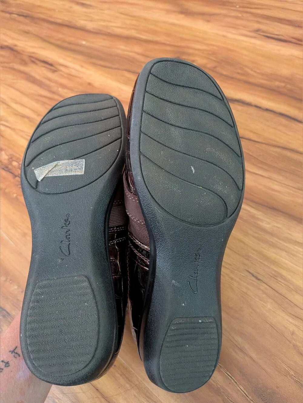 Clarks Gael Beam Casual Comfort Slip On Clogs Womens 6M, Alligator Skin Print